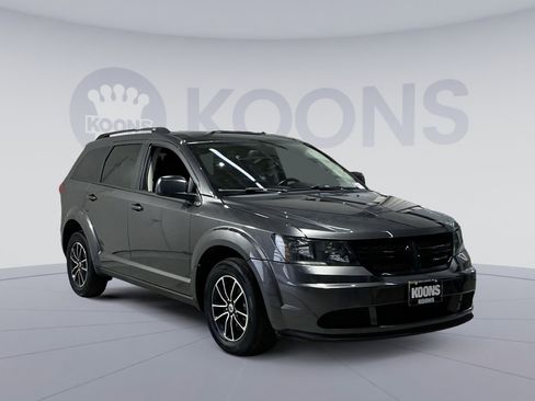 Used 2018 Dodge Journey SE w/ Connectivity Group image 18