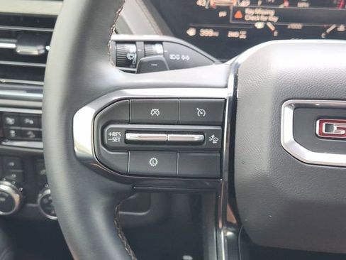 Used 2025 GMC Yukon AT4 AWD/4WD image 28