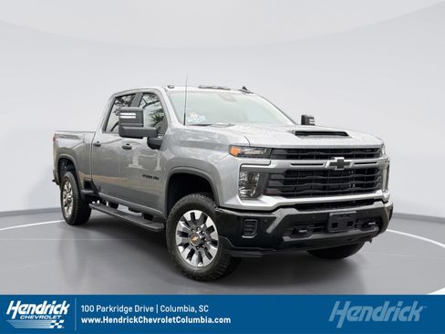 Used 2026 Chevrolet Silverado 2500 Custom w/ Custom Value Package image 1