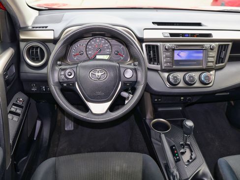 Used 2014 Toyota RAV4 LE image 15