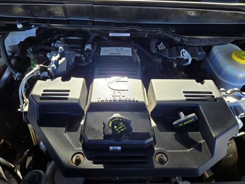 Used 2024 RAM 2500 Laramie image 14