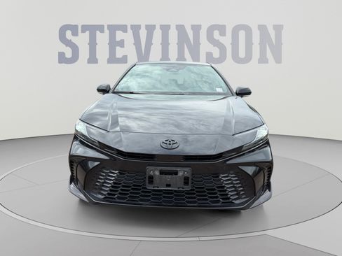 Used 2025 Toyota Camry XSE FWD image 8