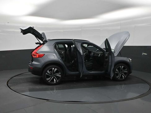 Used 2023 Volvo XC40 B5 Plus w/ Driver Assist Package AWD/4WD image 46