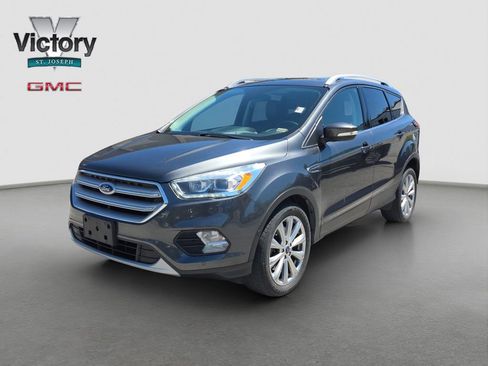 Used 2018 Ford Escape Titanium AWD/4WD image 3