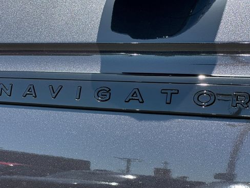 New 2026 Lincoln Navigator L Reserve w/ Jet Appearance Package AWD/4WD image 27