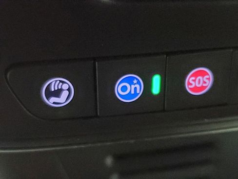 New 2026 Chevrolet Equinox EV LT image 18