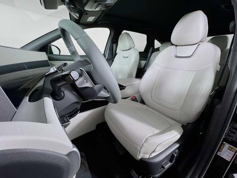 New 2026 Hyundai Tucson Limited image 14