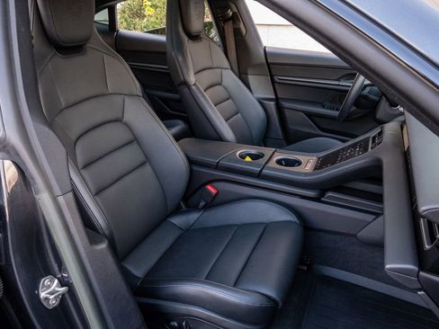 Used 2023 Porsche Taycan w/ Premium Package image 27