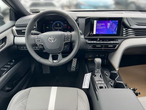 New 2026 Toyota Camry SE image 18