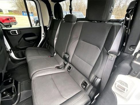 Used 2021 Jeep Gladiator Sport image 26