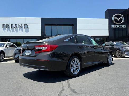 Used 2018 Honda Accord LX image 8