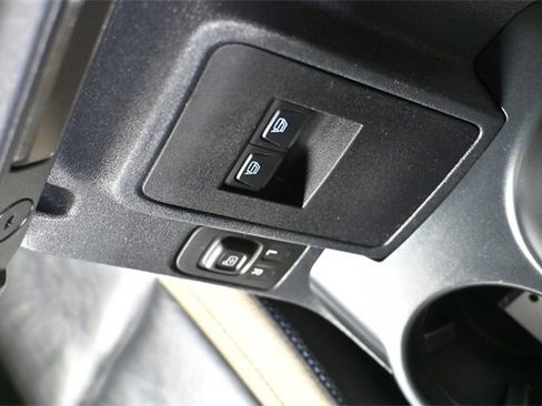 Used 2024 Ford Bronco Wildtrak image 30