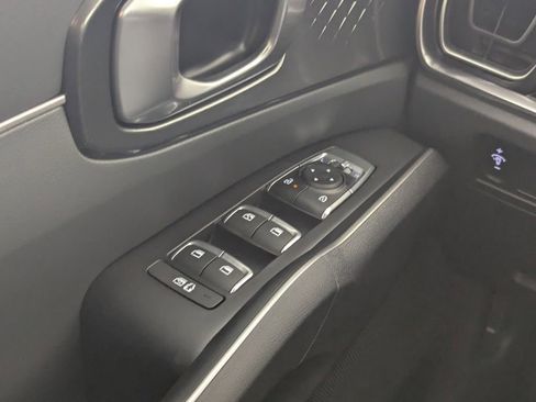 New 2026 Kia Sorento S w/ S Panoramic Sunroof Package FWD image 16