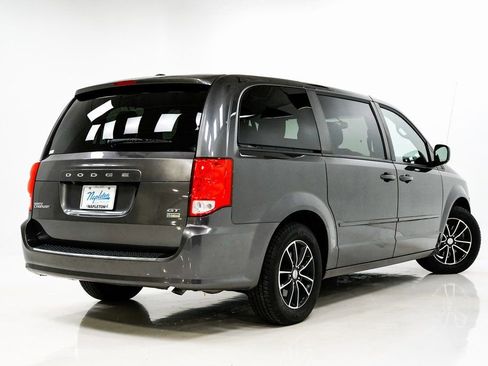 Used 2017 Dodge Grand Caravan GT image 27