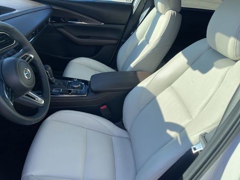 Certified 2025 MAZDA CX-30 AWD 2.5 S w/ Premium Package image 8