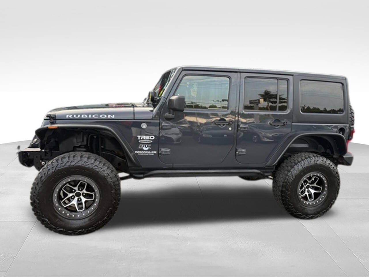 Used 2017 Jeep Wrangler Unlimited Rubicon w/ Max Tow Package AWD/4WD image 2