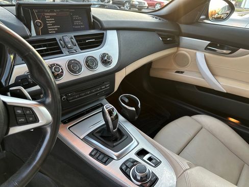 Used 2015 BMW Z4 sDrive35i image 18