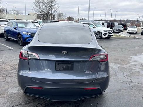 Used 2023 Tesla Model Y Long Range image 7