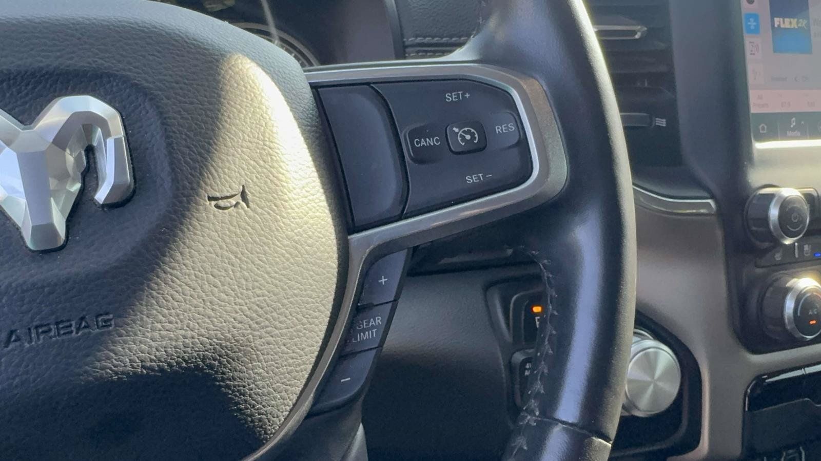 Used 2022 RAM 1500 Laramie AWD/4WD image 26
