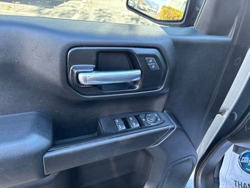 Used 2021 Chevrolet Silverado 1500 Custom image 11