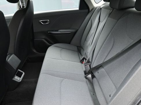 Used 2025 Kia K4 LXS image 13