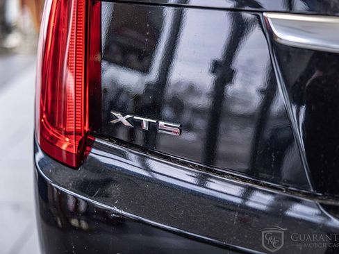 Used 2013 Cadillac XTS Luxury image 15