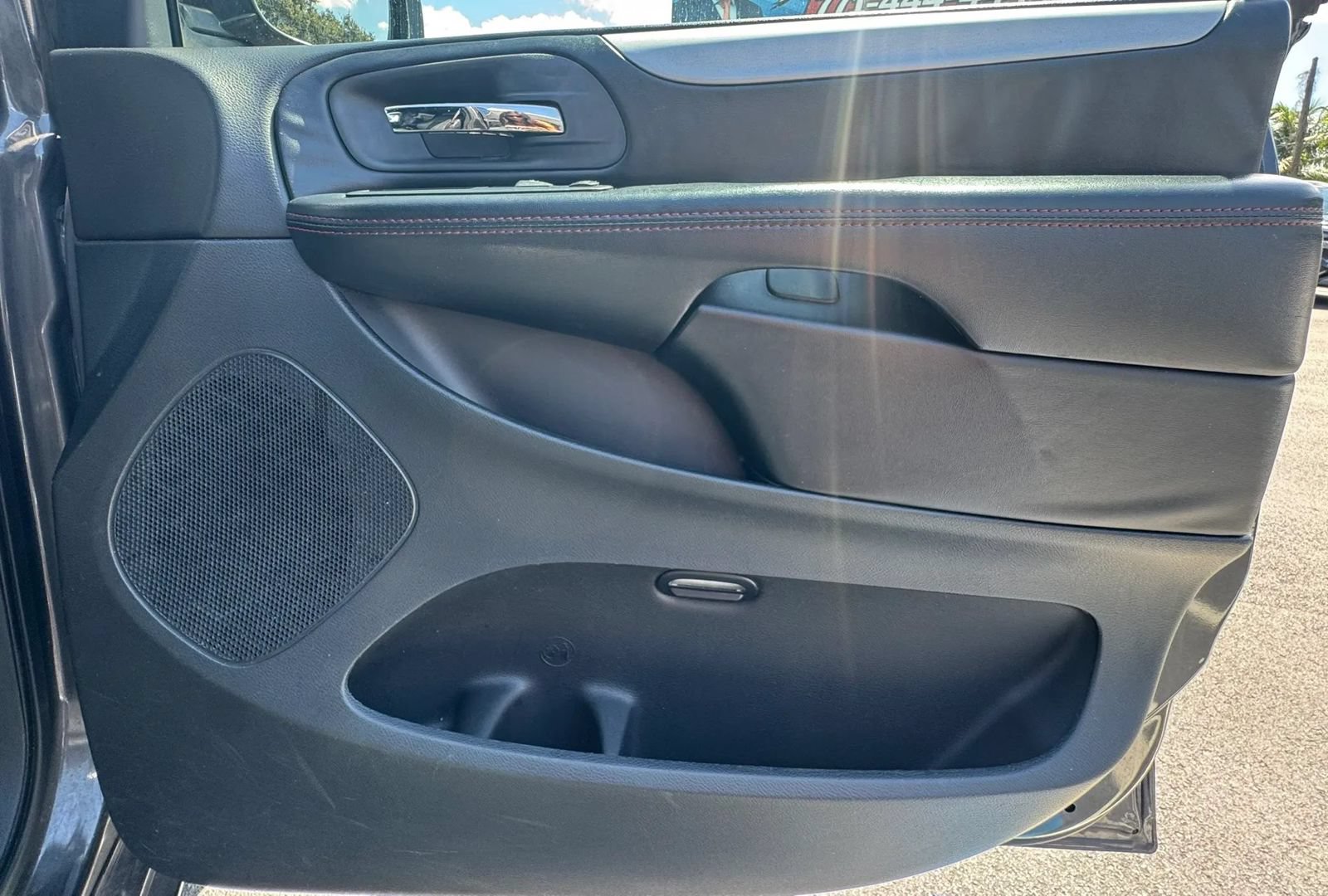 Used 2019 Dodge Grand Caravan GT FWD image 26