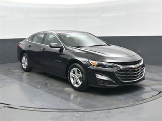 Used 2024 Chevrolet Malibu LT video 1
