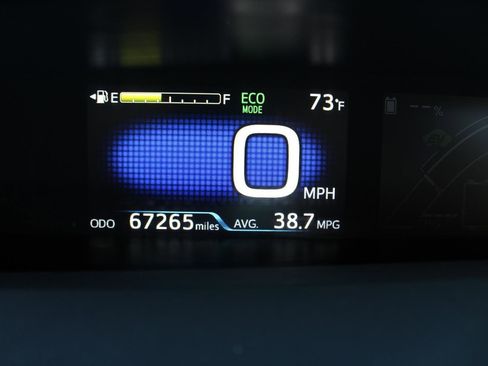 Used 2020 Toyota Prius Prime LE image 16