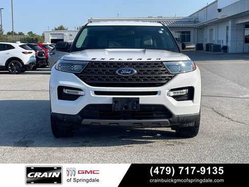 Used 2021 Ford Explorer XLT w/ Equipment Group 202A RWD image 2