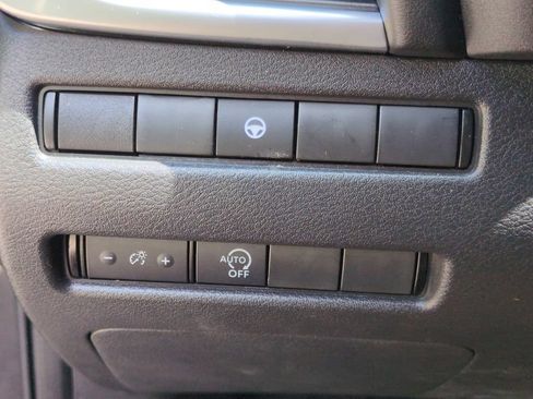 Used 2023 Nissan Rogue SV AWD/4WD image 24