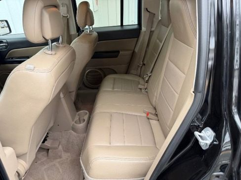 Used 2017 Jeep Patriot High Altitude image 24