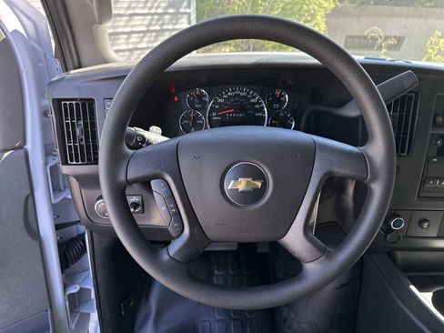 New 2025 Chevrolet Express 2500 w/ Enhanced Convenience Package image 21