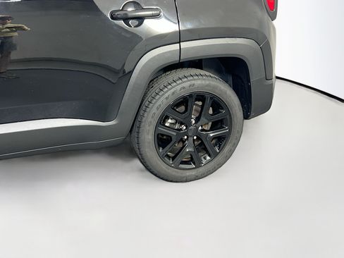 Used 2023 Jeep Renegade Altitude AWD/4WD image 29