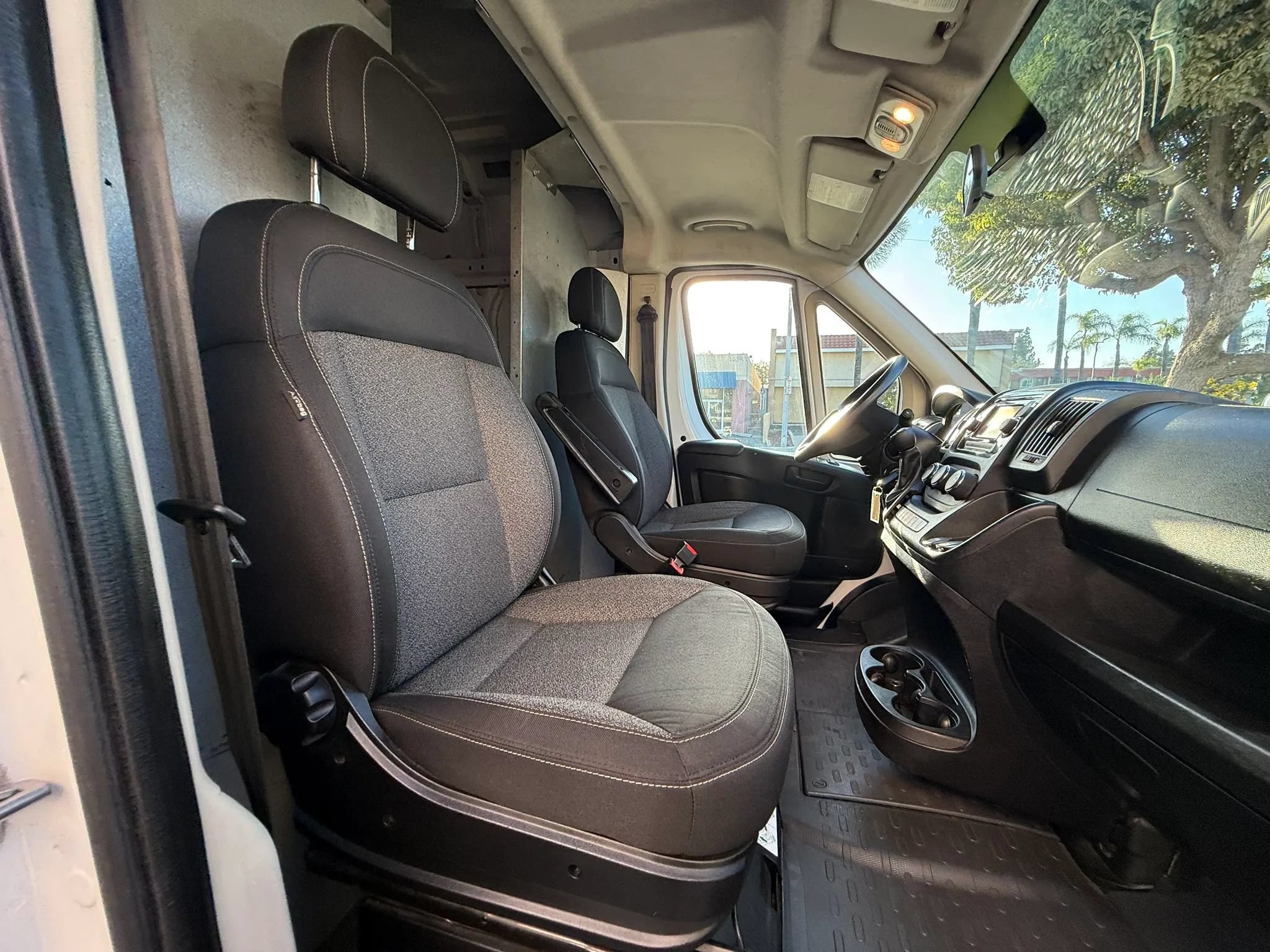 Used 2017 RAM ProMaster 1500 FWD image 16
