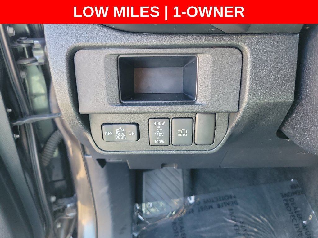 Used 2018 Toyota Tacoma TRD Sport w/ Technology Package RWD image 23