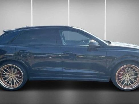 Used 2023 Audi RS Q8 w/ Black Optic Package AWD/4WD image 4