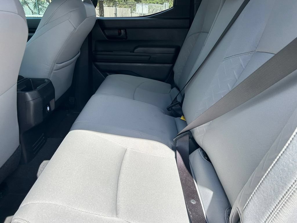 Certified 2025 Toyota Tacoma SR5 AWD/4WD image 16