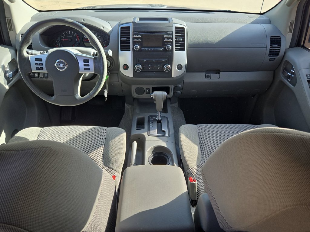 Used 2013 Nissan Frontier SV RWD image 25