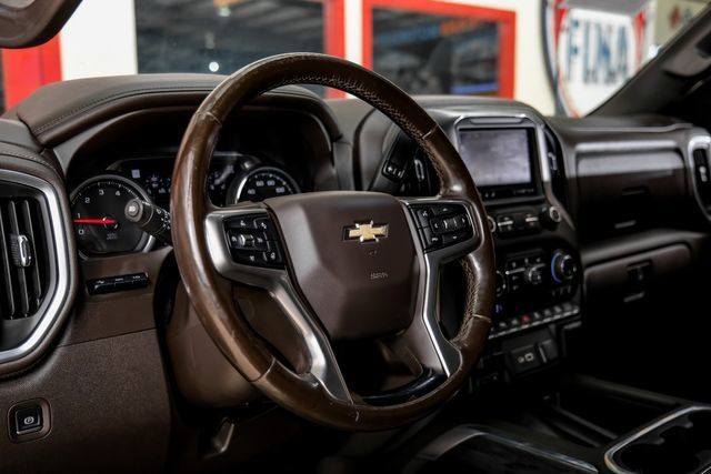 Used 2020 Chevrolet Silverado 2500 LTZ w/ LTZ Premium Package AWD/4WD image 15