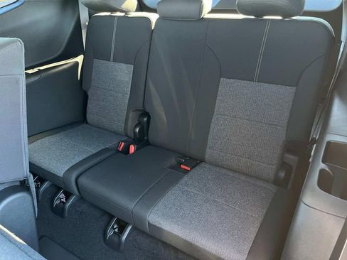 New 2026 GMC Acadia Elevation image 20