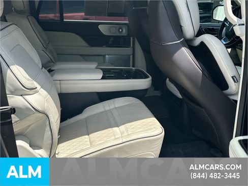 Used 2024 Lincoln Navigator L Black Label AWD/4WD image 17