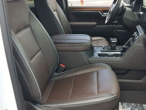 Used 2023 GMC Sierra 1500 Denali w/ Denali Reserve Package AWD/4WD image 24