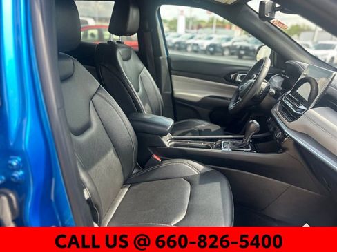 Used 2025 Jeep Compass Limited AWD/4WD image 5
