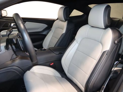 Used 2024 Ford Mustang GT Premium image 42