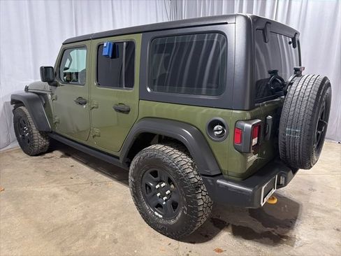 Used 2021 Jeep Wrangler Unlimited Sport image 9