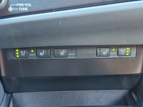 Used 2025 Lexus ES 300h F Sport FWD image 31