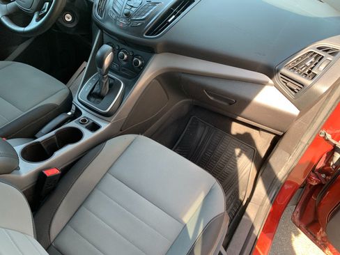 Used 2014 Ford Escape SE FWD image 35