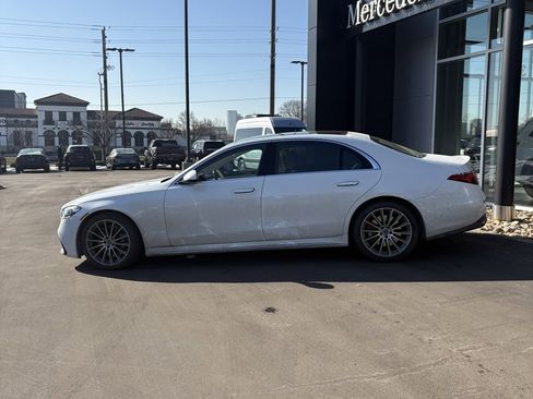 Used 2025 Mercedes-Benz S 580 4MATIC Sedan image 4