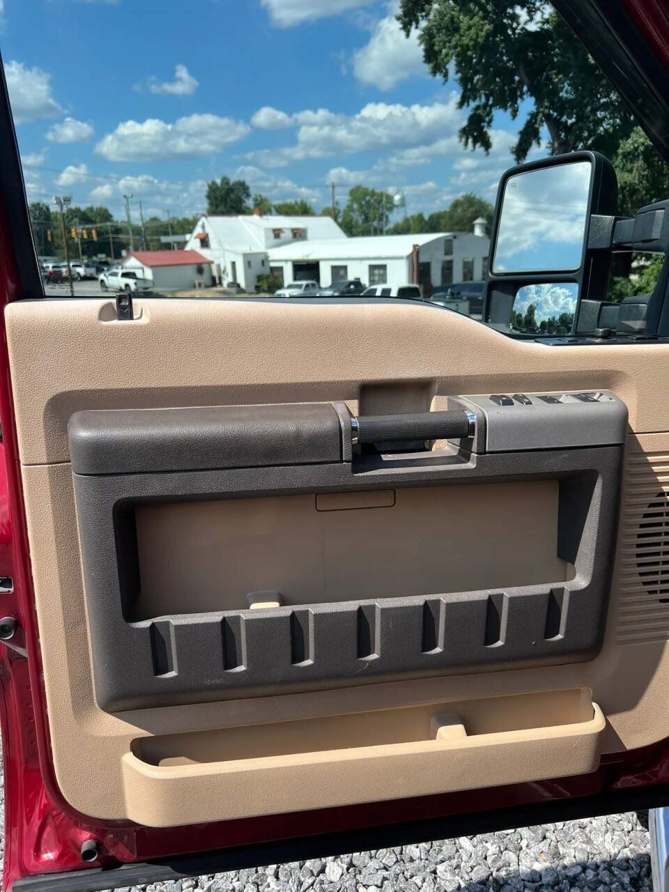 Used 2014 Ford F250 Lariat w/ Lariat Interior Package AWD/4WD image 12
